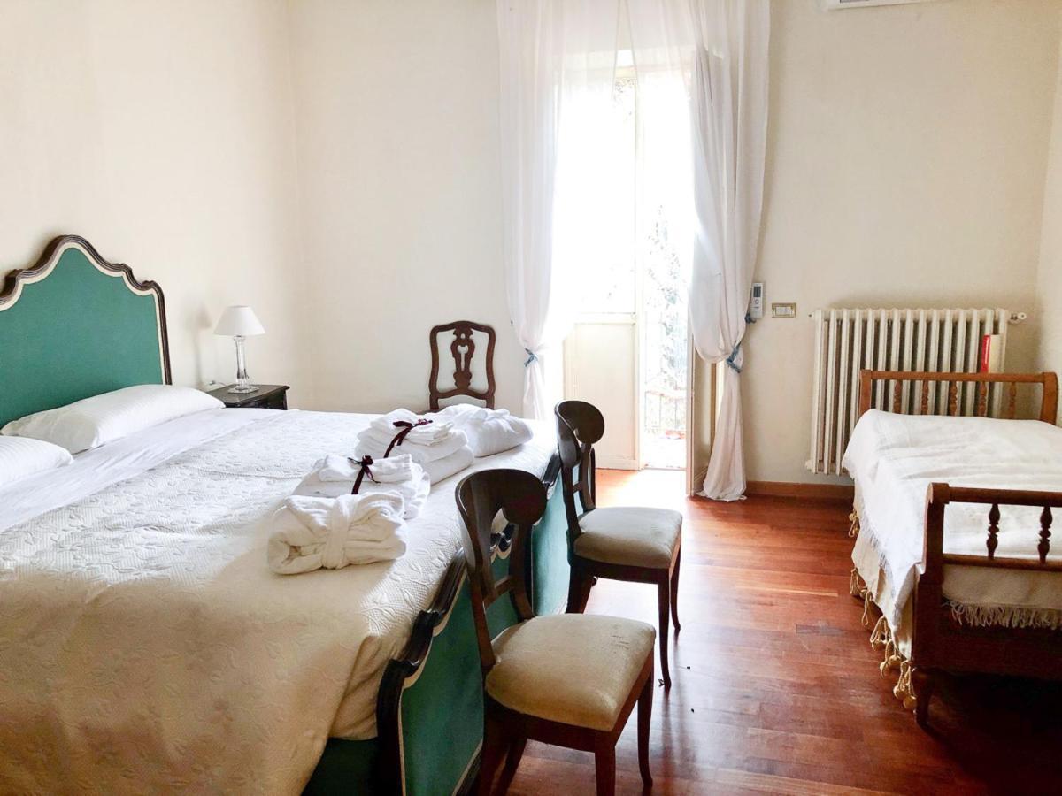 Bed and Breakfast Palazzo Sismonda Corneliano d'Alba Номер фото