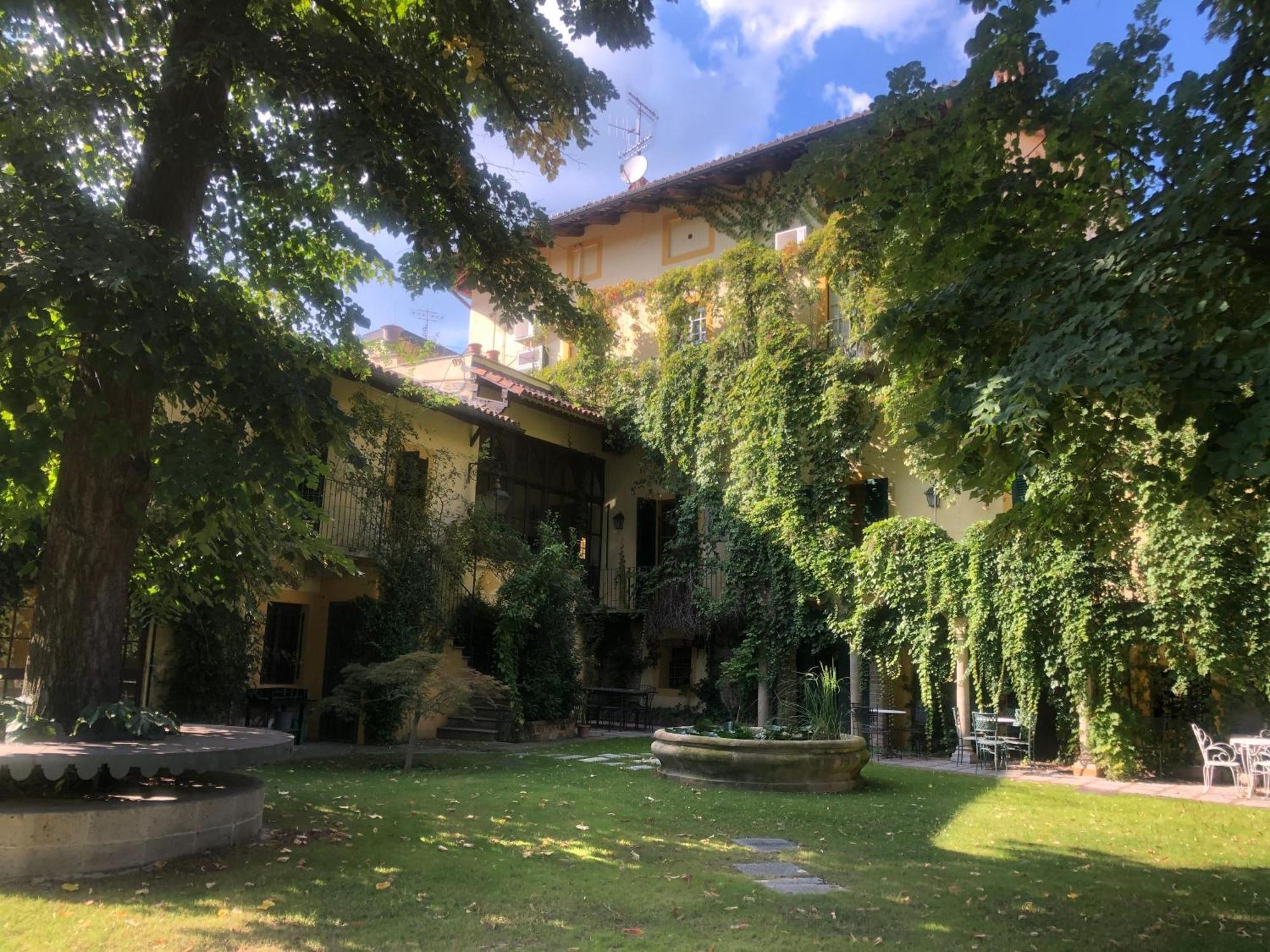Bed and Breakfast Palazzo Sismonda Corneliano d'Alba Экстерьер фото
