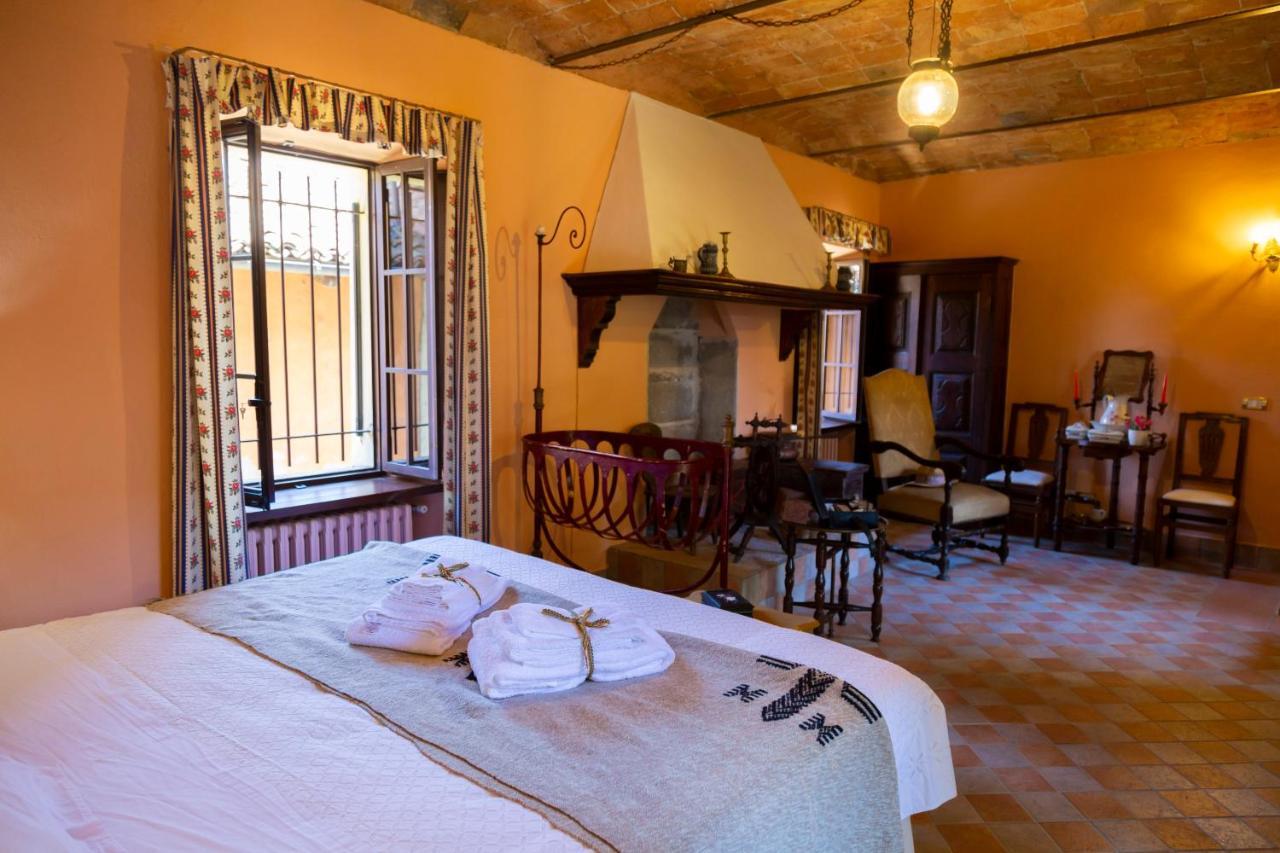 Bed and Breakfast Palazzo Sismonda Corneliano d'Alba Экстерьер фото